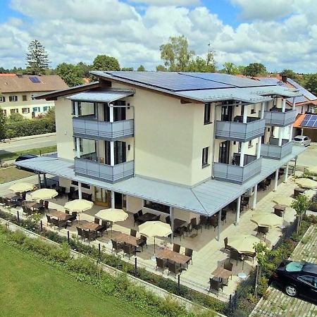 Hotel Heimfeld Restaurant Cafe Garching an Der Alz Екстер'єр фото